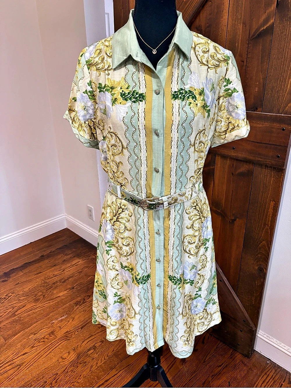 Taylor Floral Mini Dress in Green & Yellow Size 8 Like New